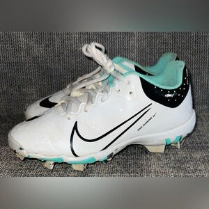Girls Nike White Black and Teal softball Cleats Hyperdiamond 4 Keystone Sz 3.5Y